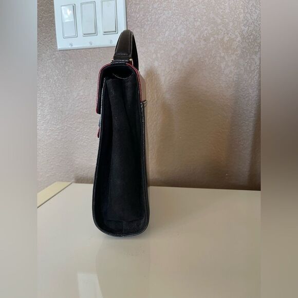 Vintage kamerel New York red and black purse with gold hardware - Picture 2 of 7